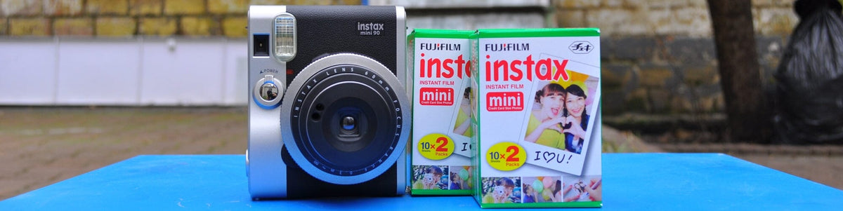 Обзор моментальной камеры Fujifilm Instax Mini 90 Neoclassic